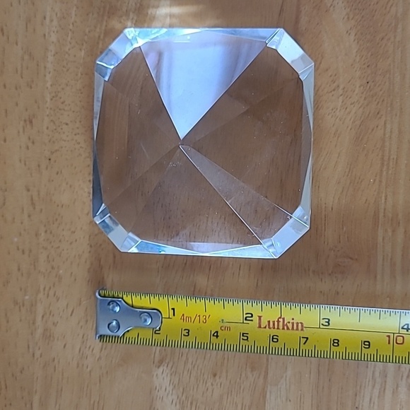 OLEG CASSINI Stunning Signed Crystal Glass Solitaire Diamond Paperweight - Picture 10 of 13